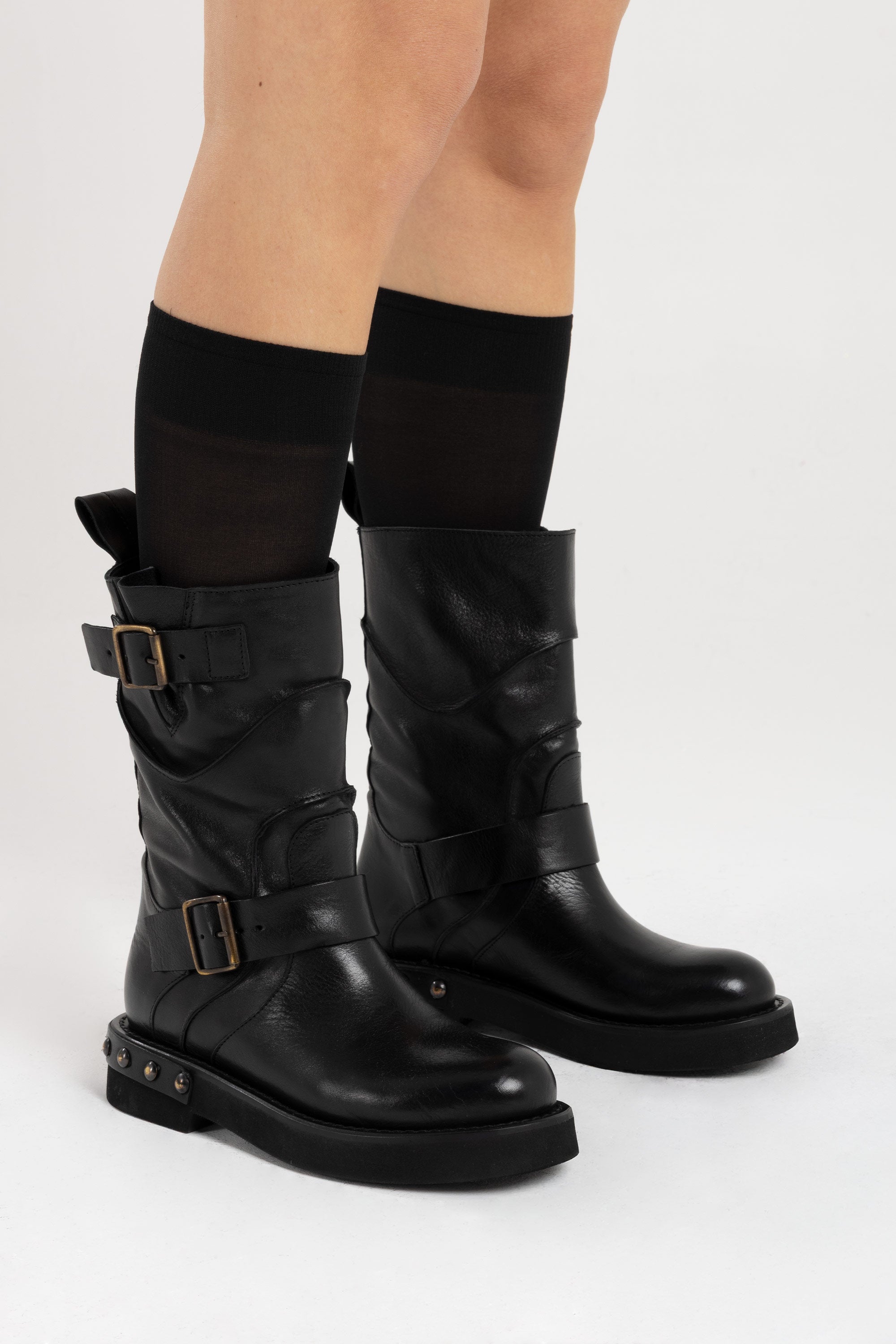 M482M36 Lauren Nero 4