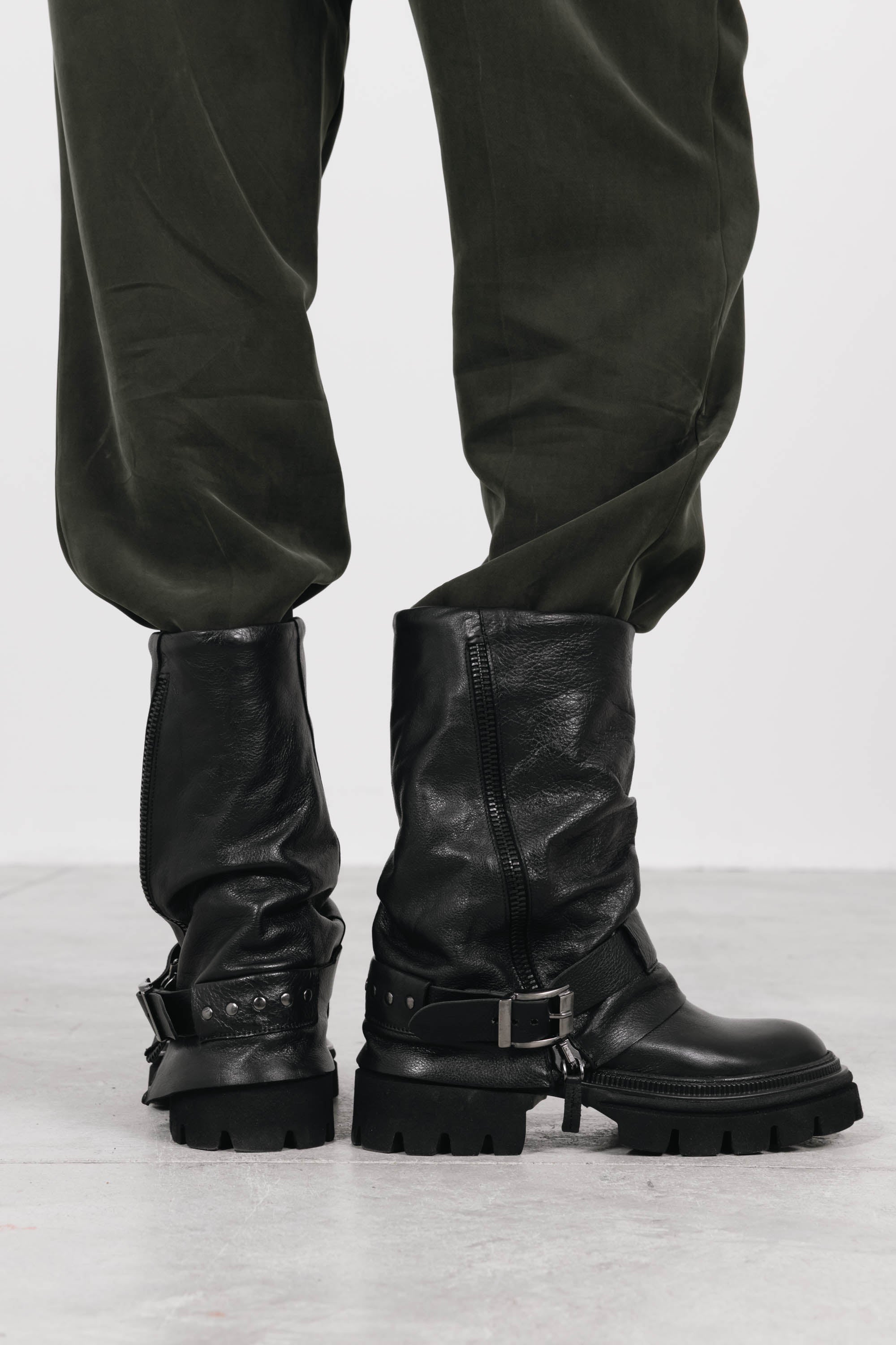 M482M30 Kimberly Nero indossato 8