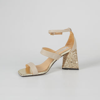 Lorena Beige Ledersandalen mit goldenem Glitzerabsatz