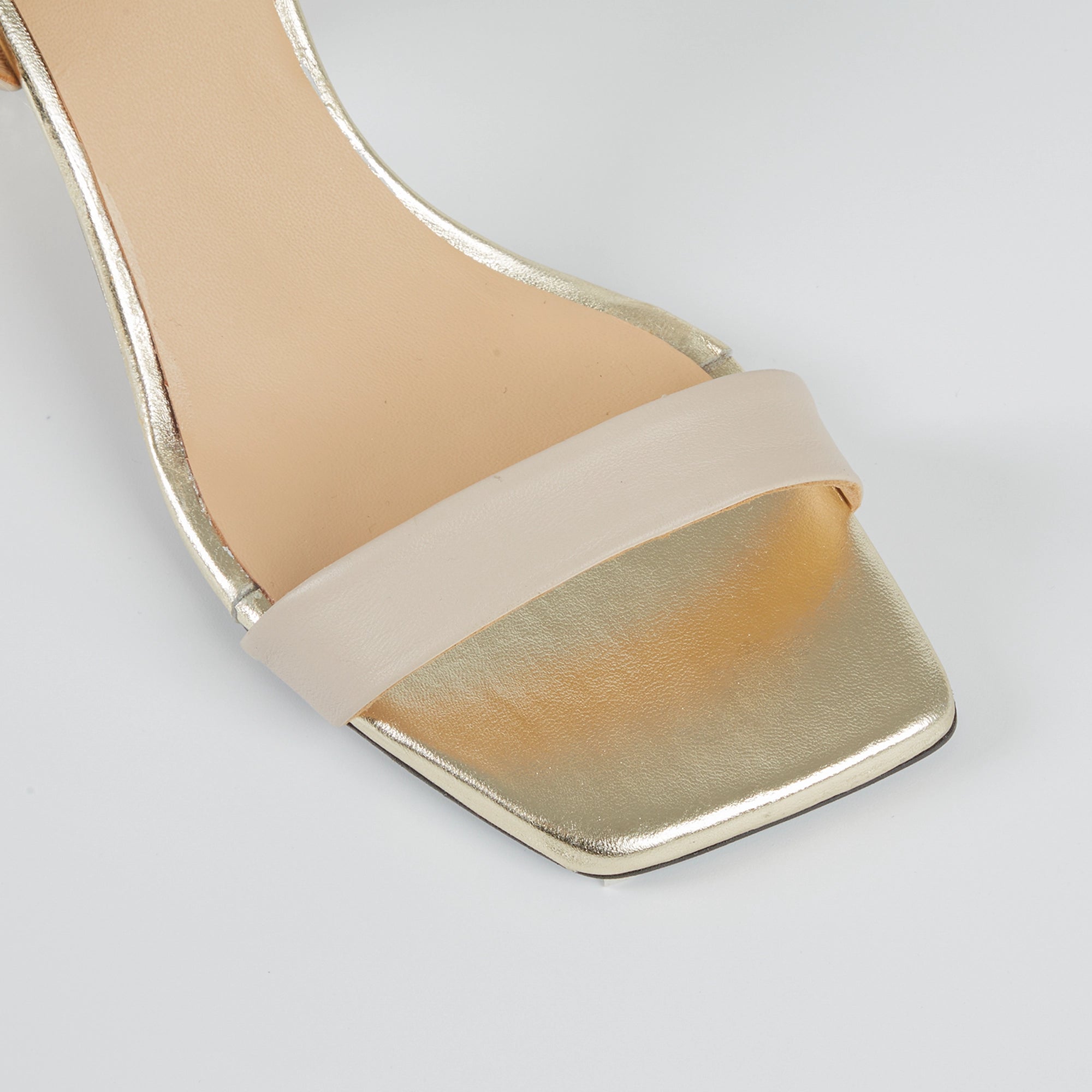 Sandali in Pelle Beige Lorena con Tacco in glitter dorato