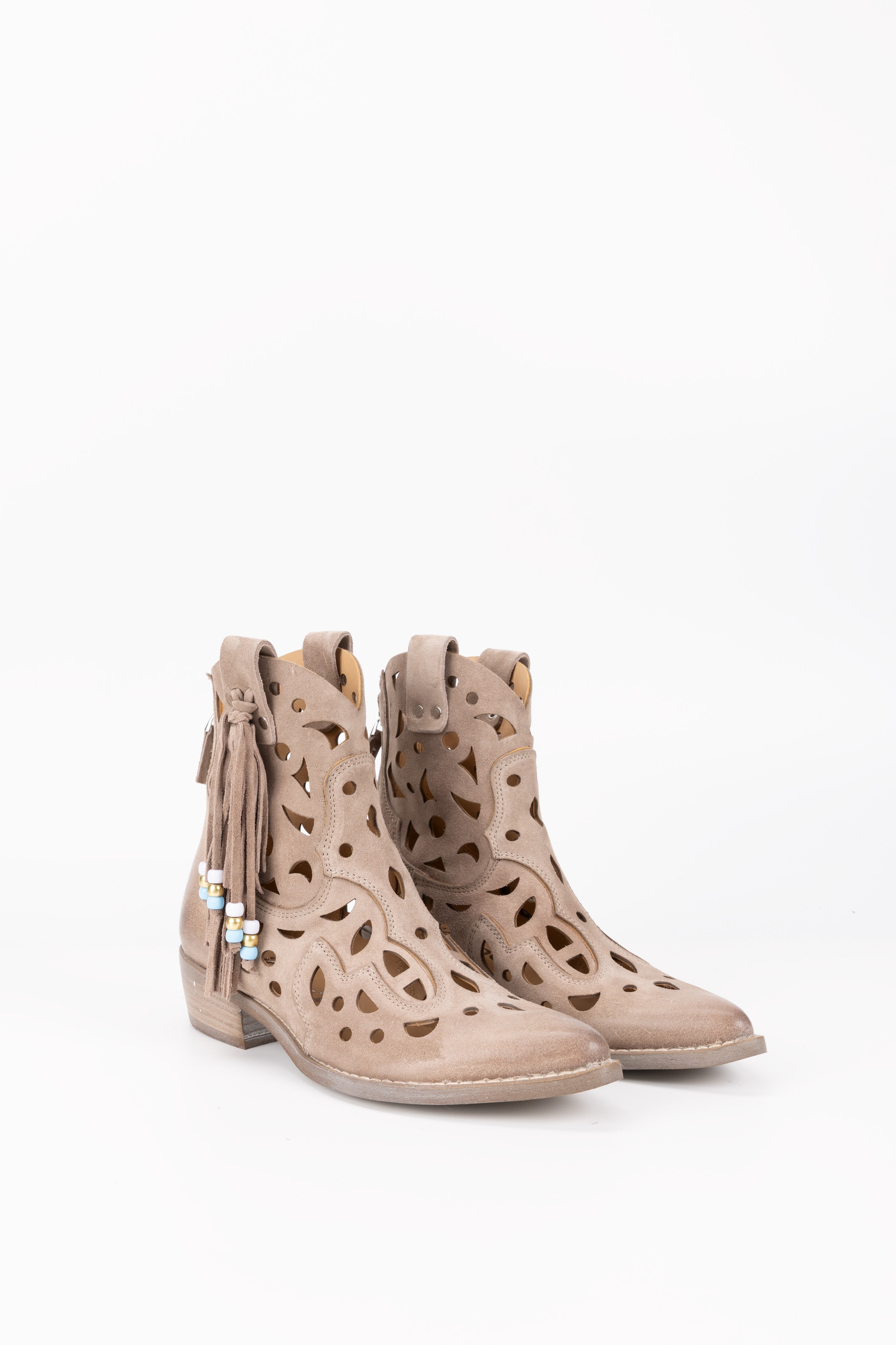 Botins em Camurça Dora