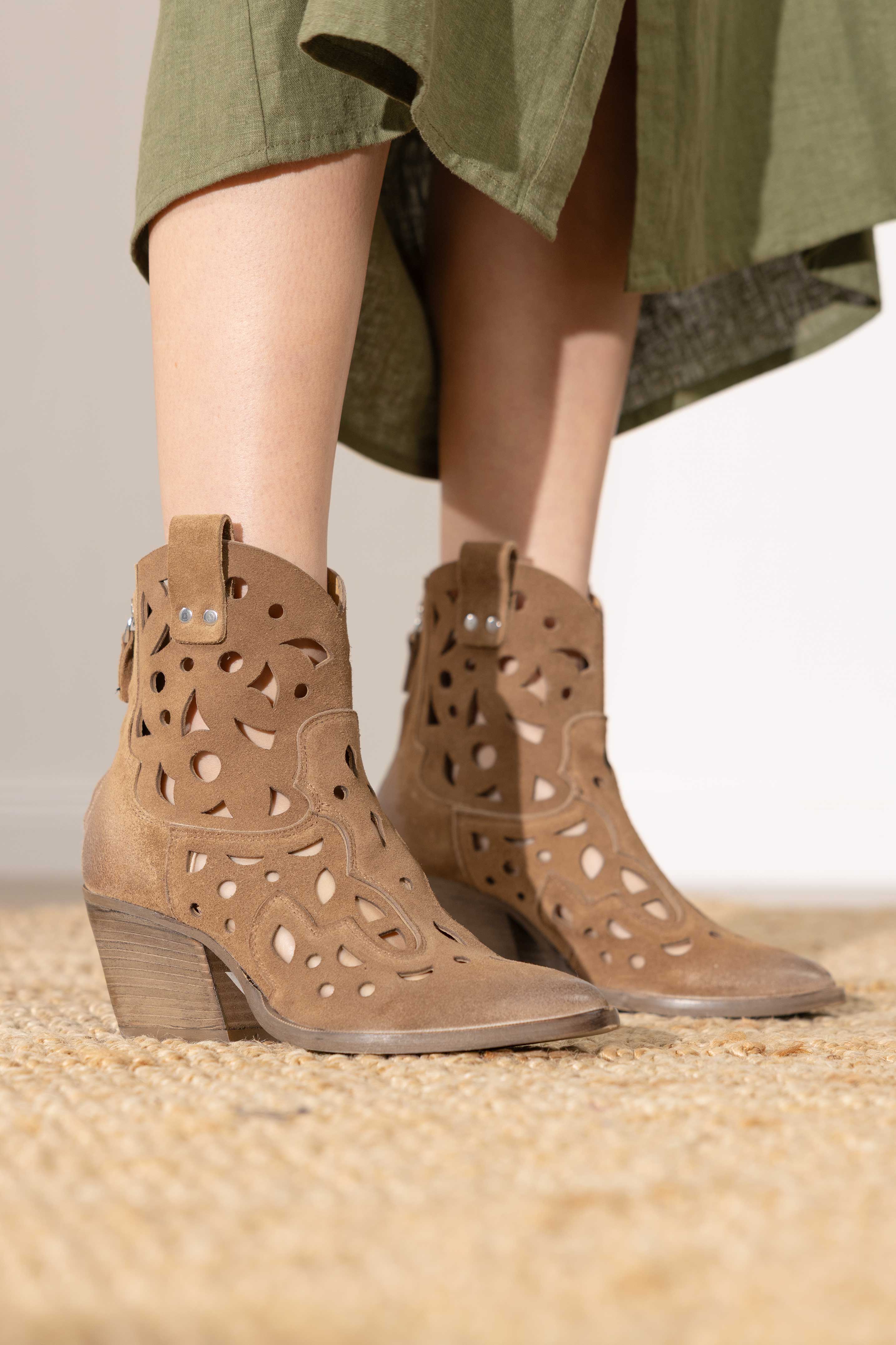 Botins em Camurça Janelle