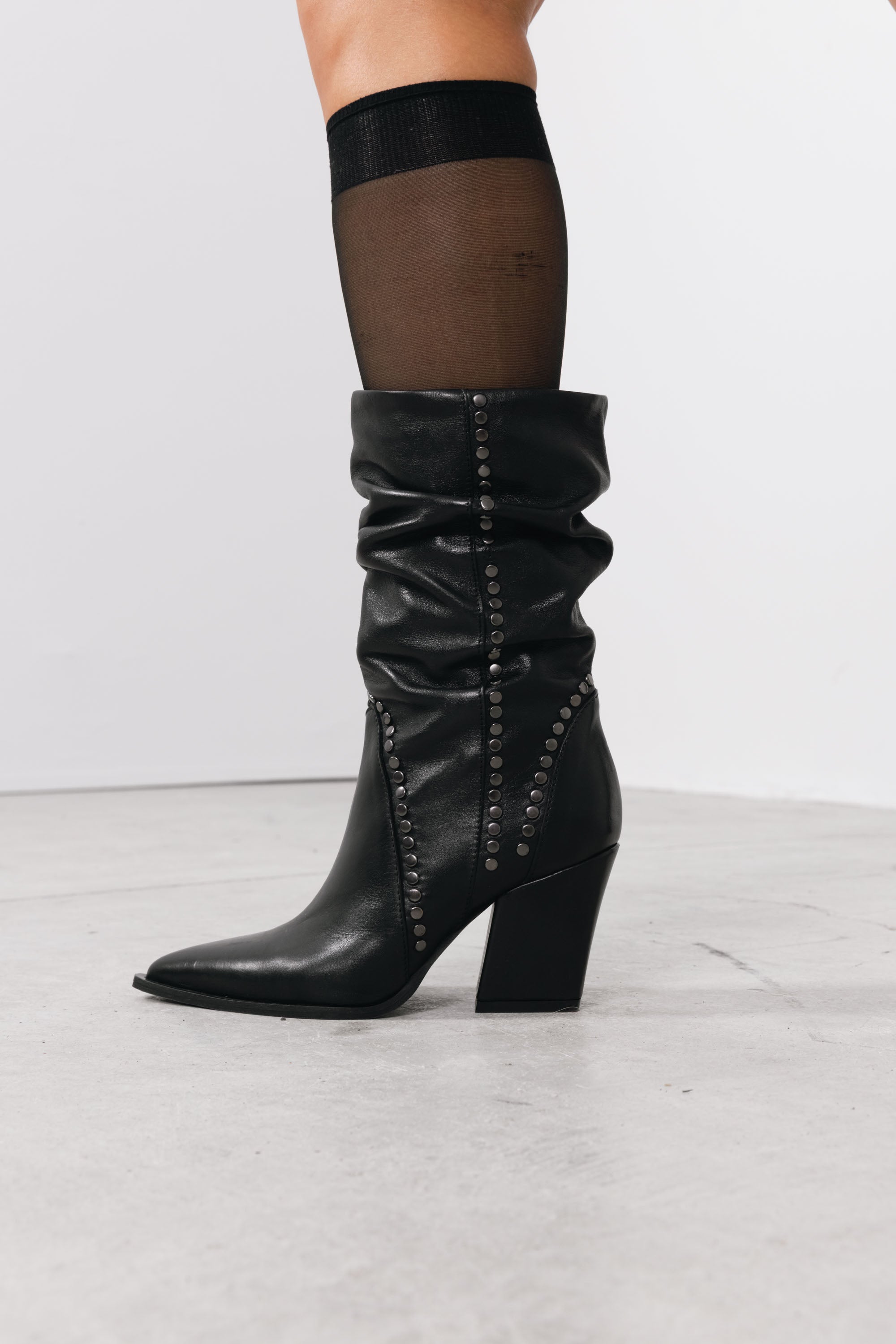 Stivaletti in Pelle Rosalie - Nero, indossato