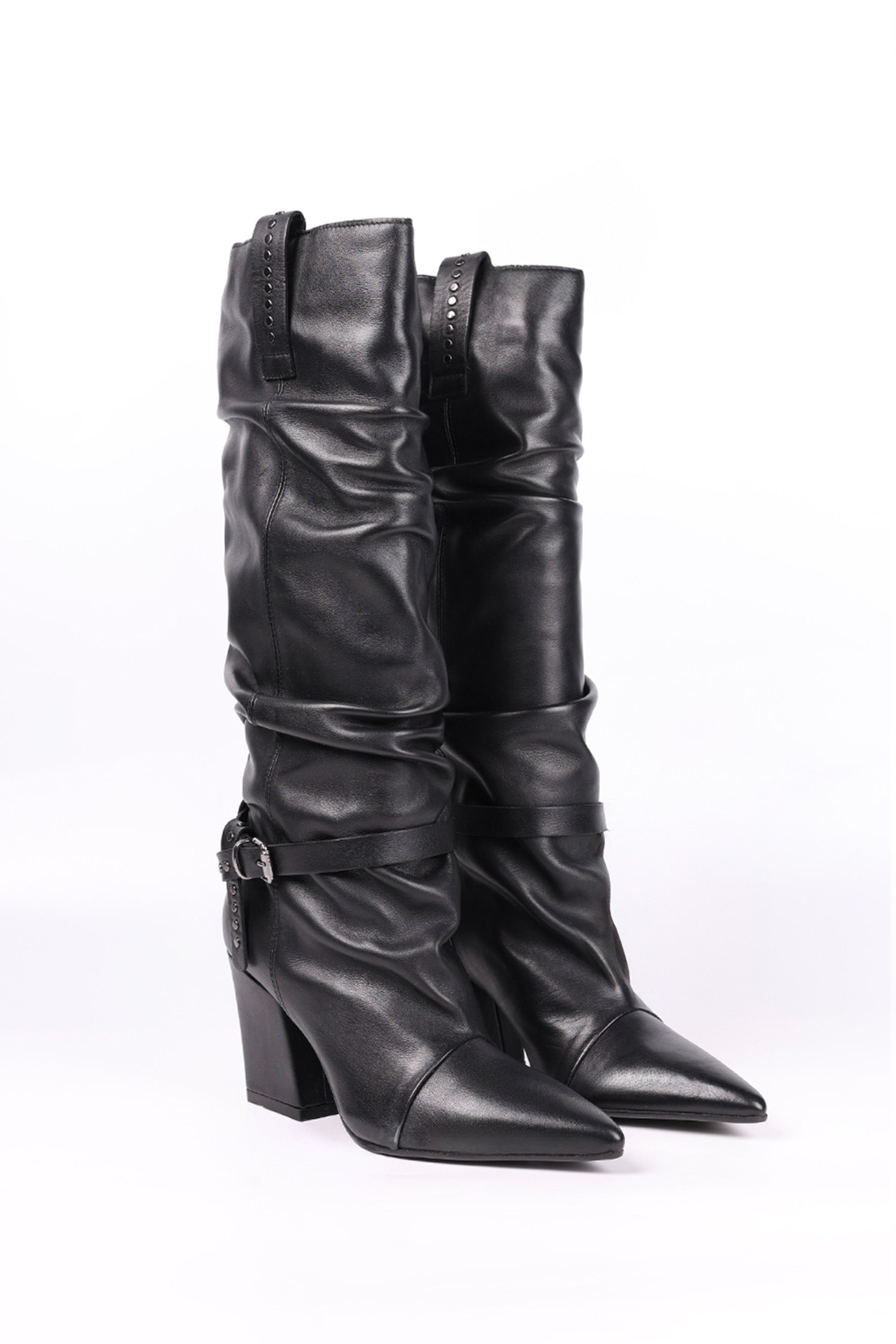 Bottes en cuir et clous Kaya