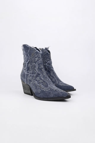 Camilla ankle boots in Canvas