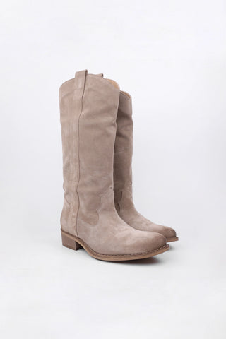 Julia Boots in Suede