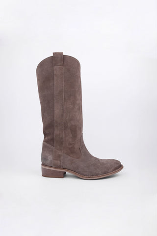 Julia Boots in Suede