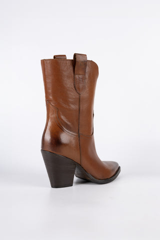 Nancy ankle boot in cowhide leather