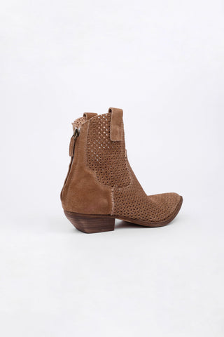 Xena Texan Boots in Walnut Suede