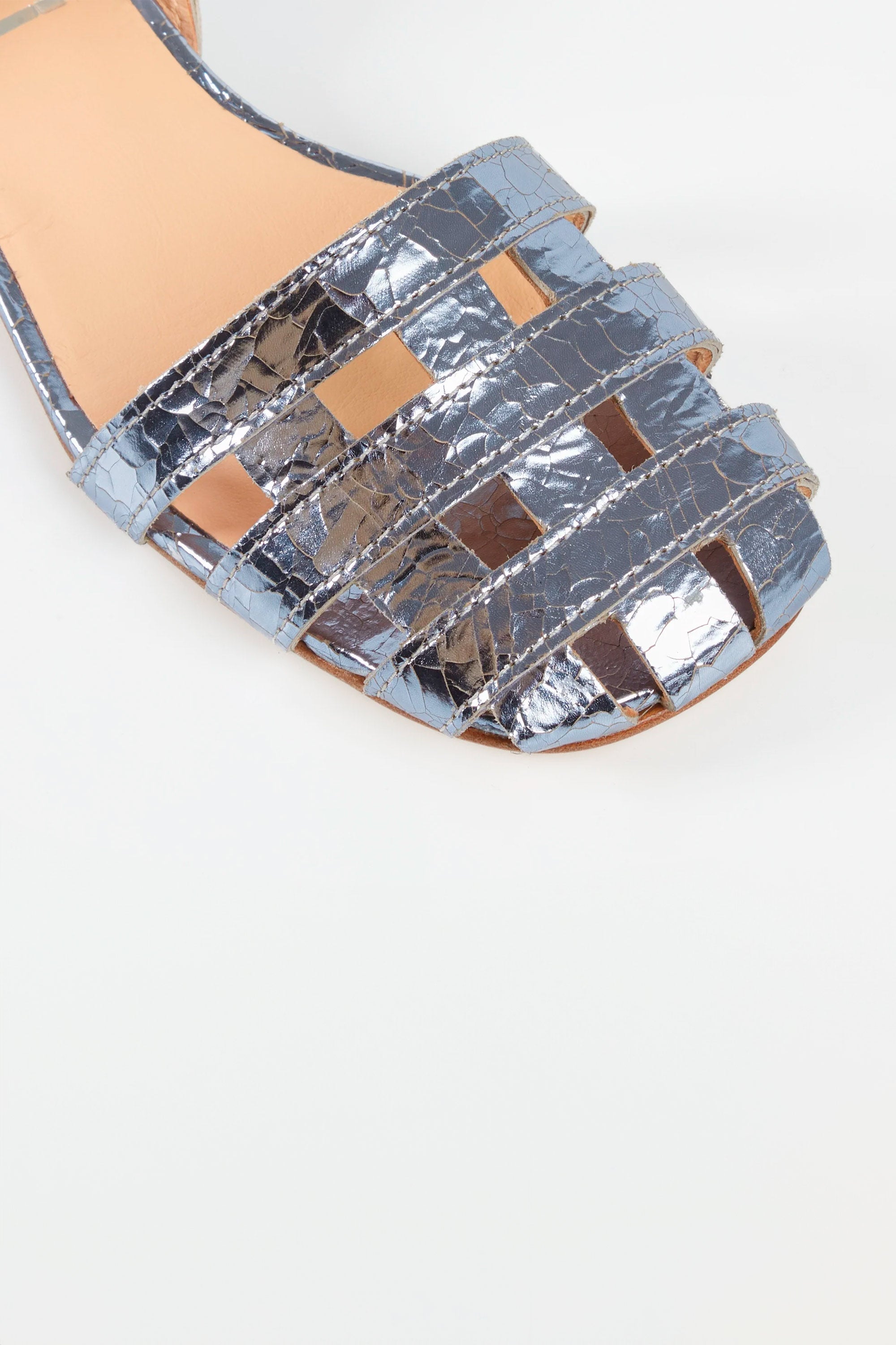 Sandalen aus laminiertem Amber Azzurri Leder